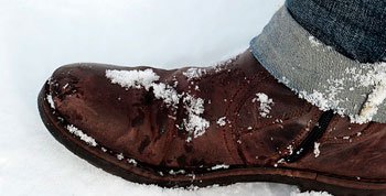 Schuh voller Schnee